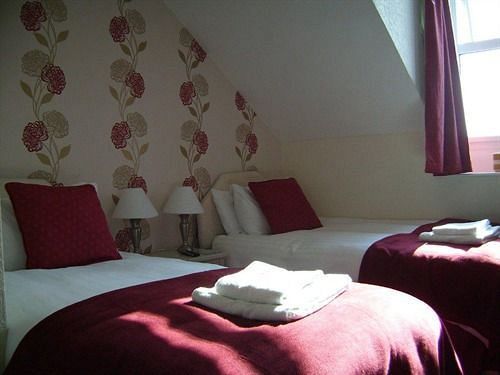 Langdon Villa Guest House Тенби Екстериор снимка